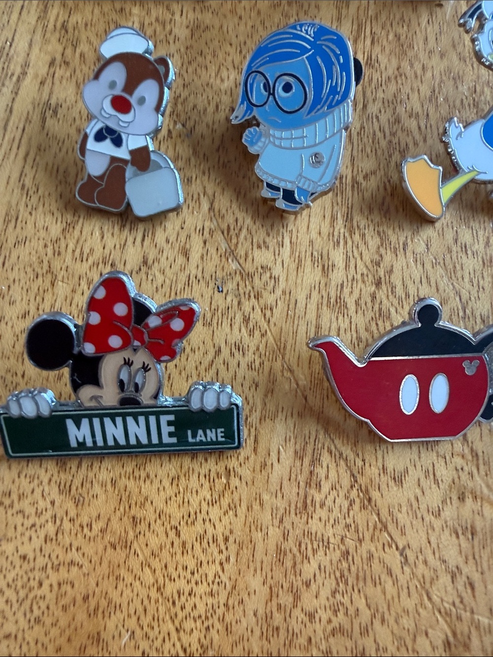 Disney Trading Pins. Pack of 10 pins. - Picture 6 of 8